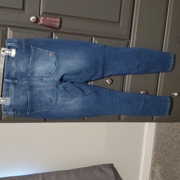 Jeans - Picture 2 of 4